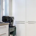 Chic 3Br Apartment Near Antwerpen-Centraal Station